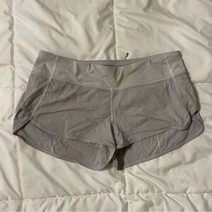 Lululemon white/light grey speed up shorts 2.5 inch